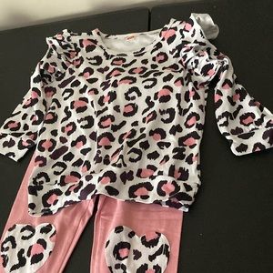 Leopard outfit